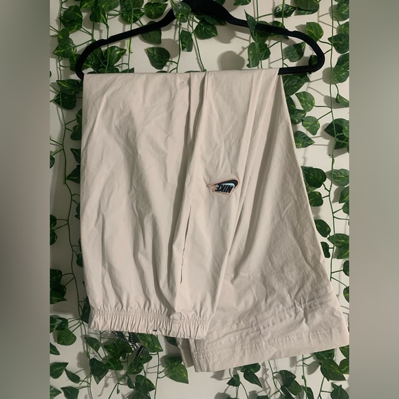Vintage style Nike track pants - Picture 2 of 2